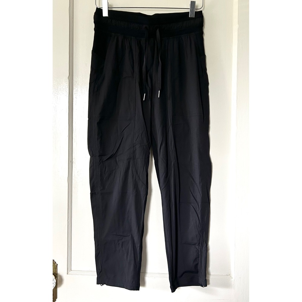 Lululemon Dance‎ Studio Crop II *Unlined 25" in Black 4